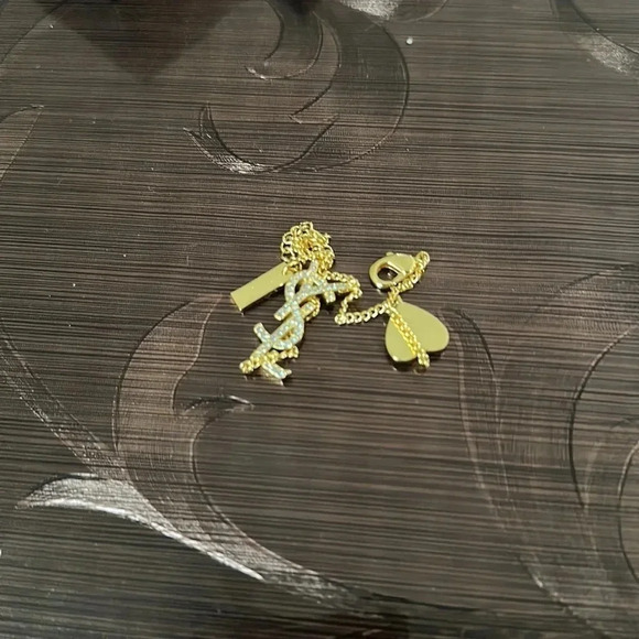 HEART CHARM BRACELET IN METAL - Picture 3 of 7